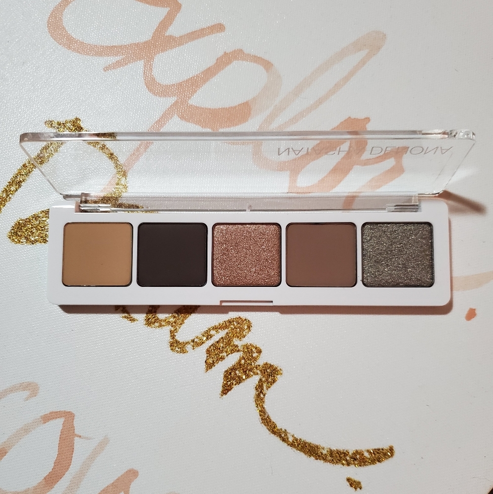 Ayana Eyeshadow Palette
